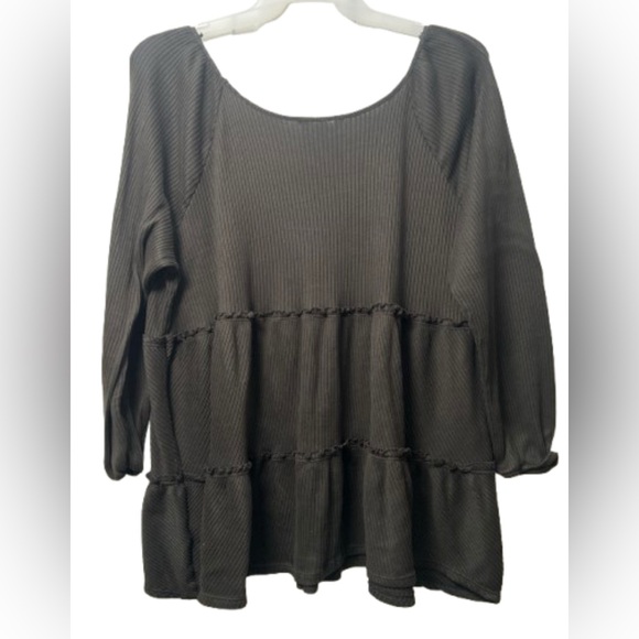 Lauren Conrad Black Tiered Tunic Plus Size Top, Size 3X - Picture 2 of 5